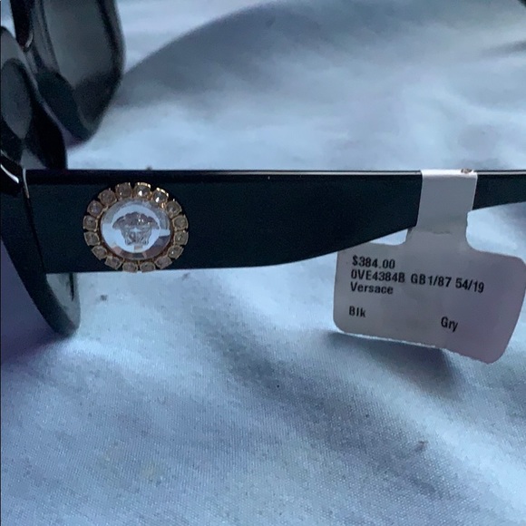 These are the 2020 Versace in stor priced at 400 - Picture 3 of 3